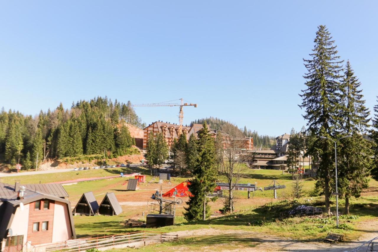 Sumarska Kuca Ognjiste Hotel Núi Núi Jahorina Ngoại thất bức ảnh